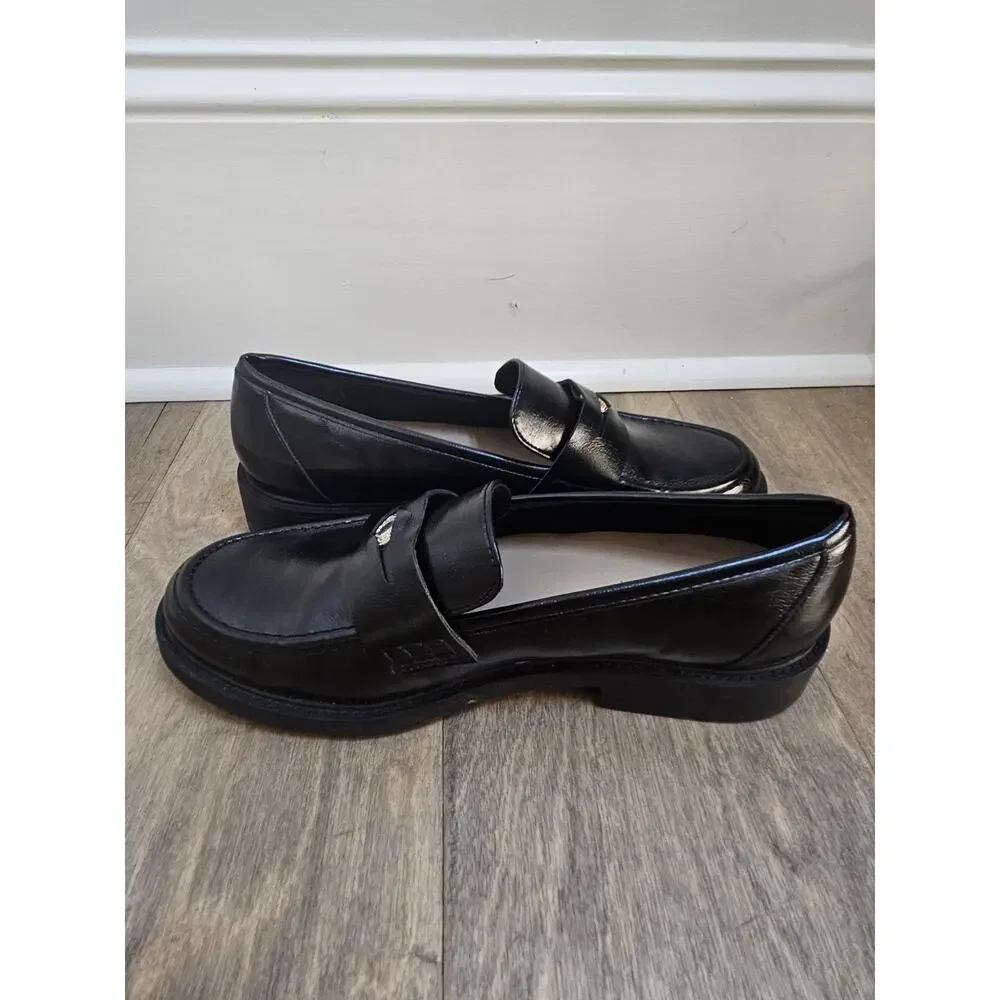 Tahari ln black